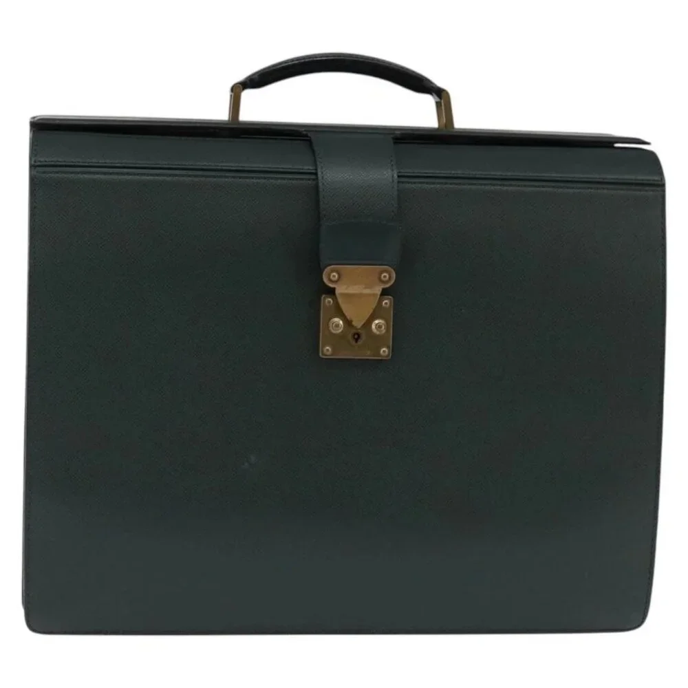 LOUIS VUITTON Taiga Pilot Case Ural Business Bag Epicea M30024 LV Auth 135245